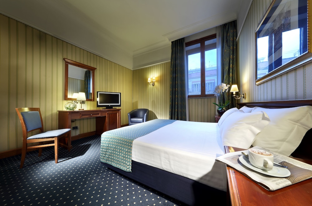 Exe International Palace — Hotel rooms in Rome, Lazio