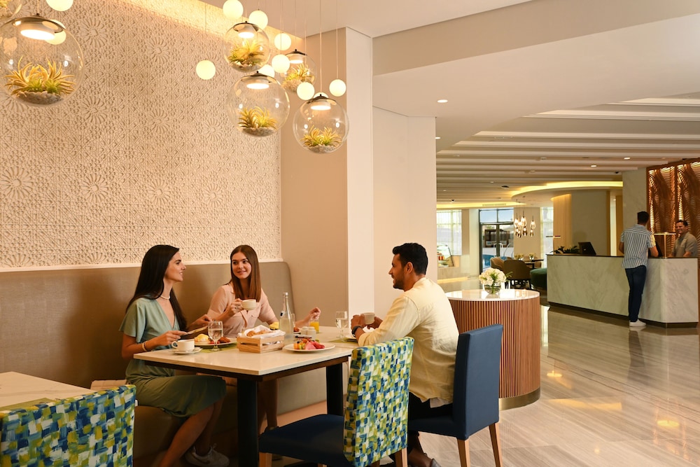 Arabian Park Dubai, an Edge by Rotana Hotel — Restaurant & bars in Dubai