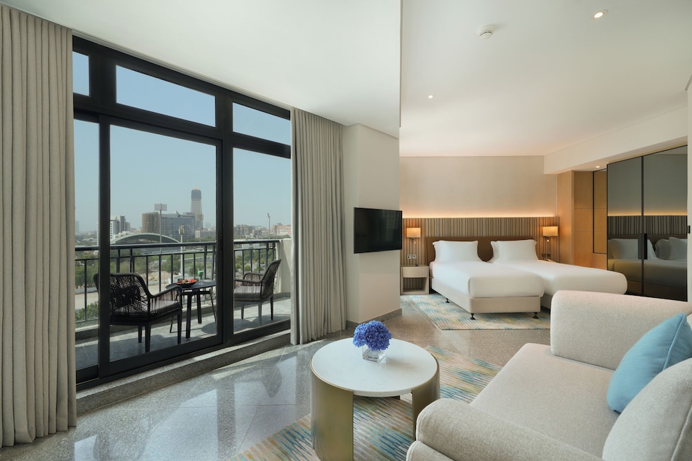 Arabian Park Dubai, an Edge by Rotana Hotel — Hotel rooms in Dubai