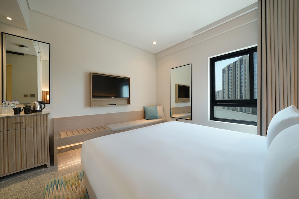 Arabian Park Dubai, an Edge by Rotana Hotel — Hotel rooms in Dubai
