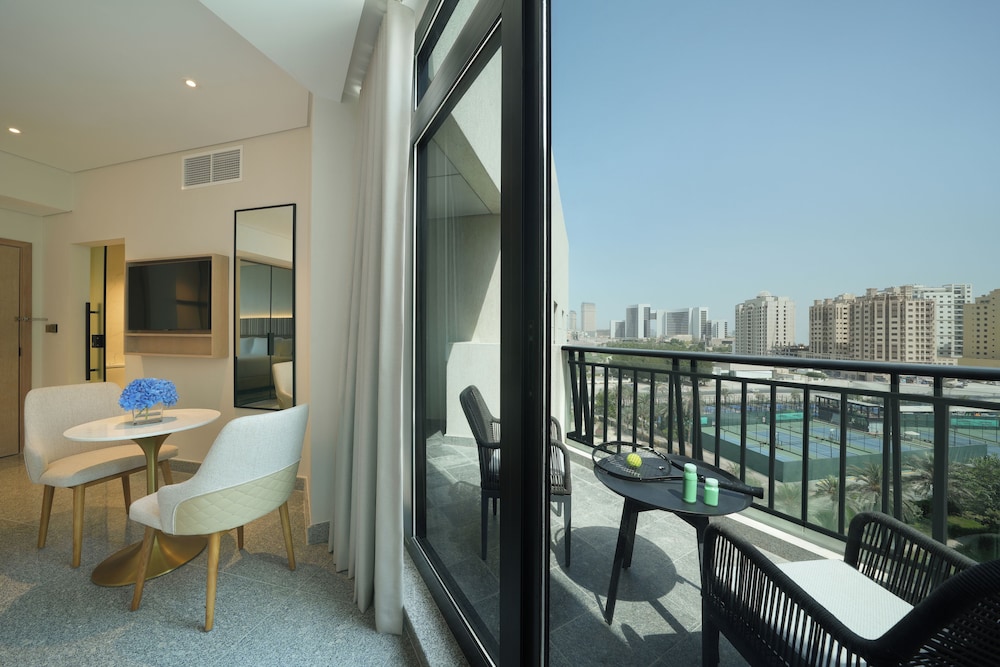 Arabian Park Dubai, an Edge by Rotana Hotel — Hotel rooms in Dubai