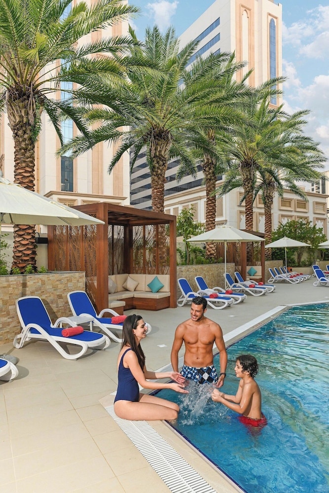 Arabian Park Dubai, an Edge by Rotana Hotel — Swimming pool in Dubai