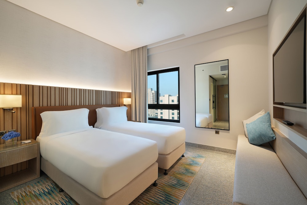 Arabian Park Dubai, an Edge by Rotana Hotel — Hotel rooms in Dubai
