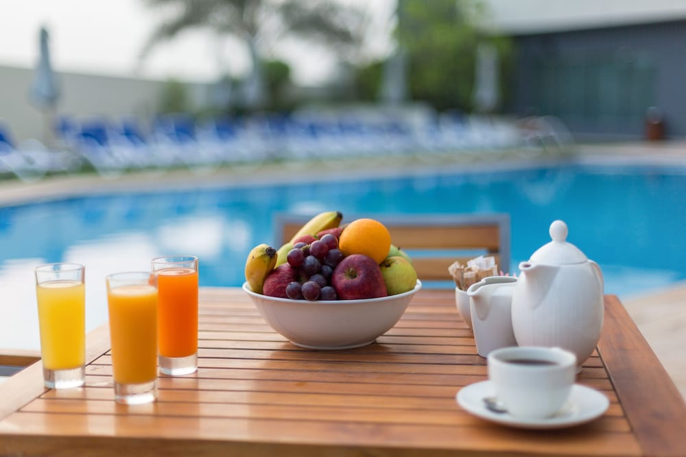 Arabian Park Dubai, an Edge by Rotana Hotel — Swimming pool in Dubai