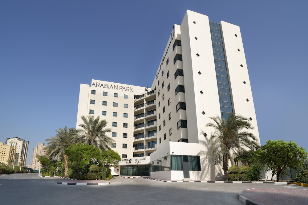 Arabian Park Dubai, an Edge by Rotana Hotel — Hotel building in Dubai