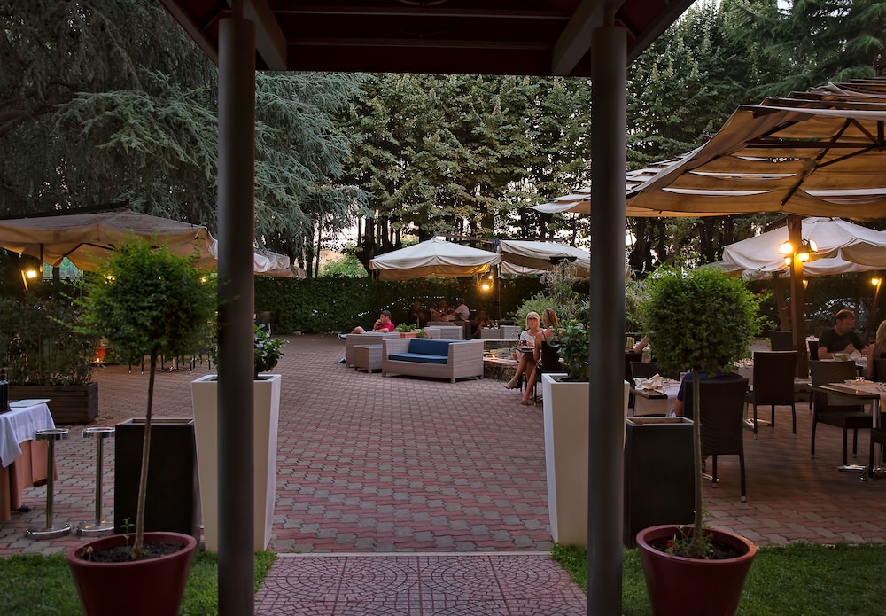 LH Hotel Excel Roma Montemario — Restaurant & bars in Rome, Lazio