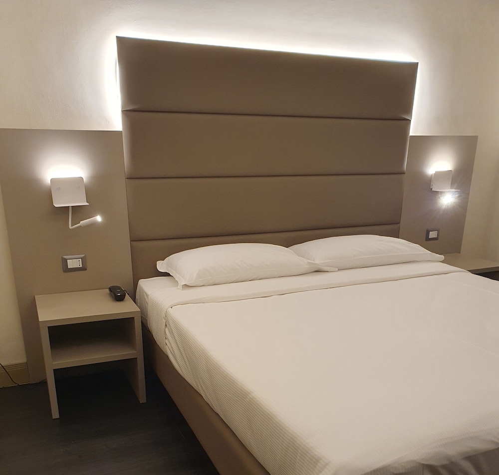 LH Hotel Excel Roma Montemario — Hotel rooms in Rome, Lazio