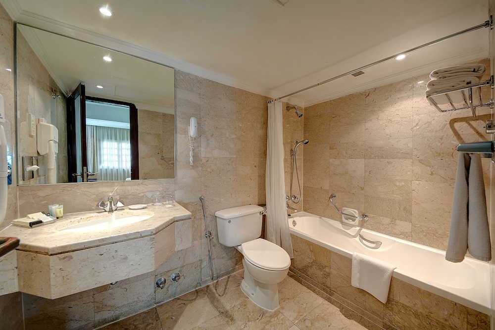 Ascot Hotel — Hotel rooms in Dubai