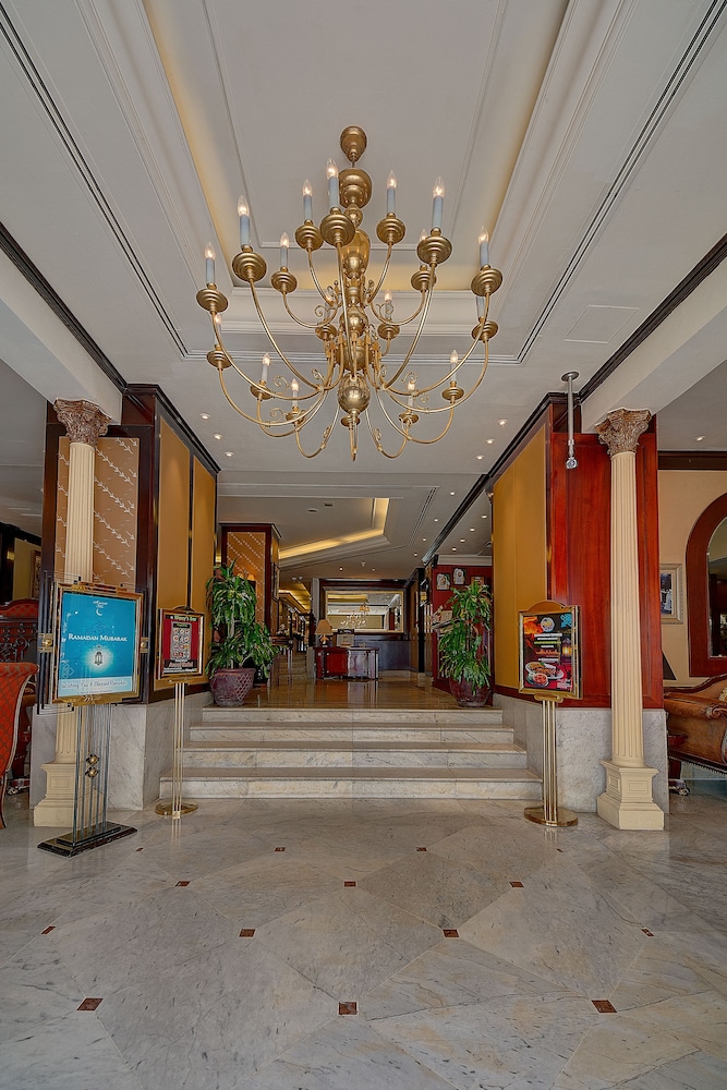 Ascot Hotel — Hotel building in Dubai