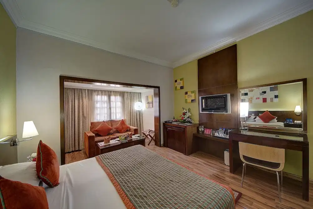 Ascot Hotel — Hotel rooms in Dubai