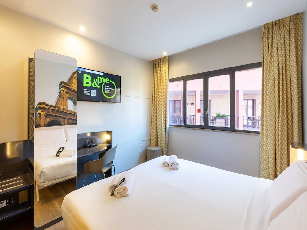 B&B Hotel Roma Tuscolana San Giovanni — Hotel rooms in Rome, Lazio