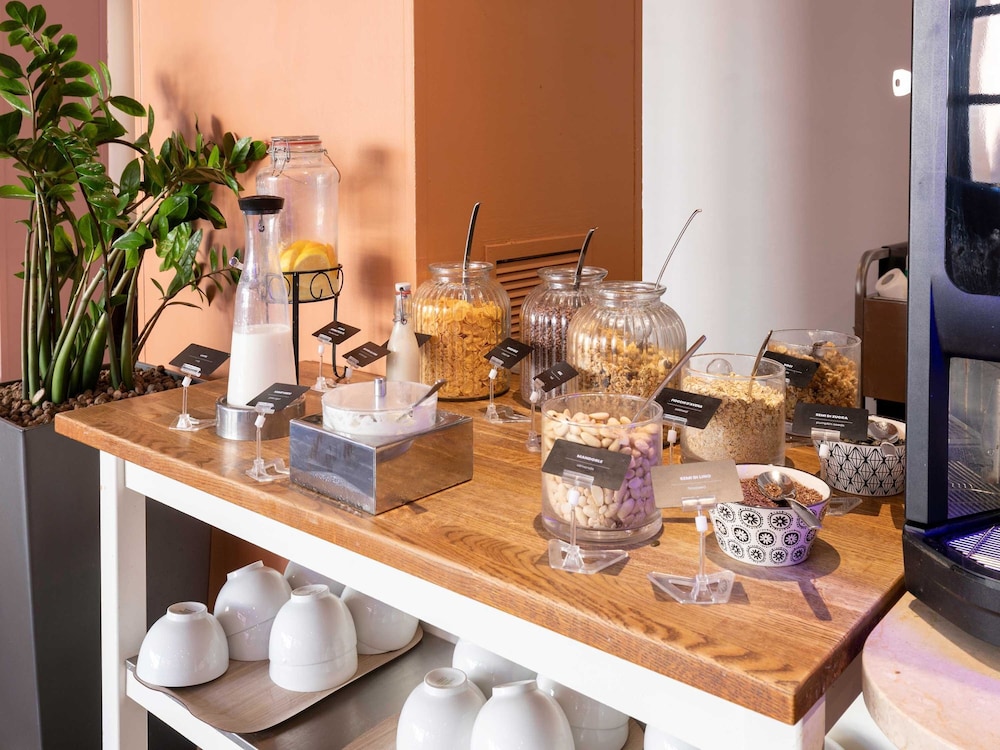 B&B Hotel Roma Tuscolana San Giovanni — Restaurant & bars in Rome, Lazio