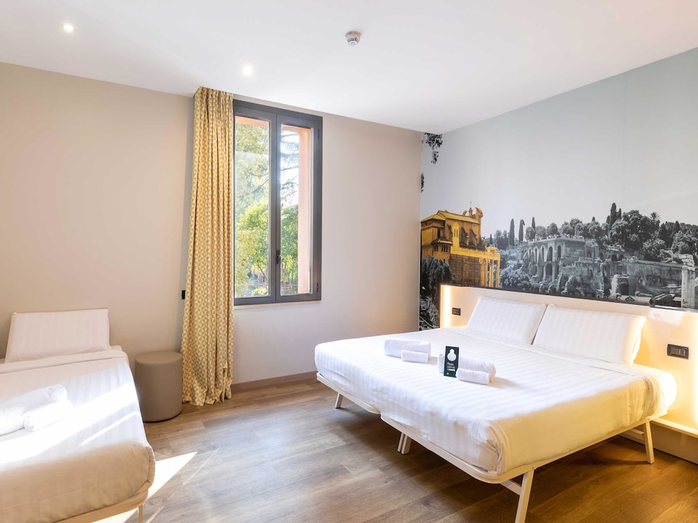 B&B Hotel Roma Tuscolana San Giovanni — Hotel rooms in Rome, Lazio