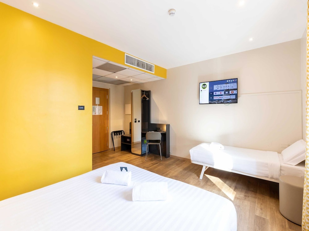 B&B Hotel Roma Tuscolana San Giovanni — Hotel rooms in Rome, Lazio