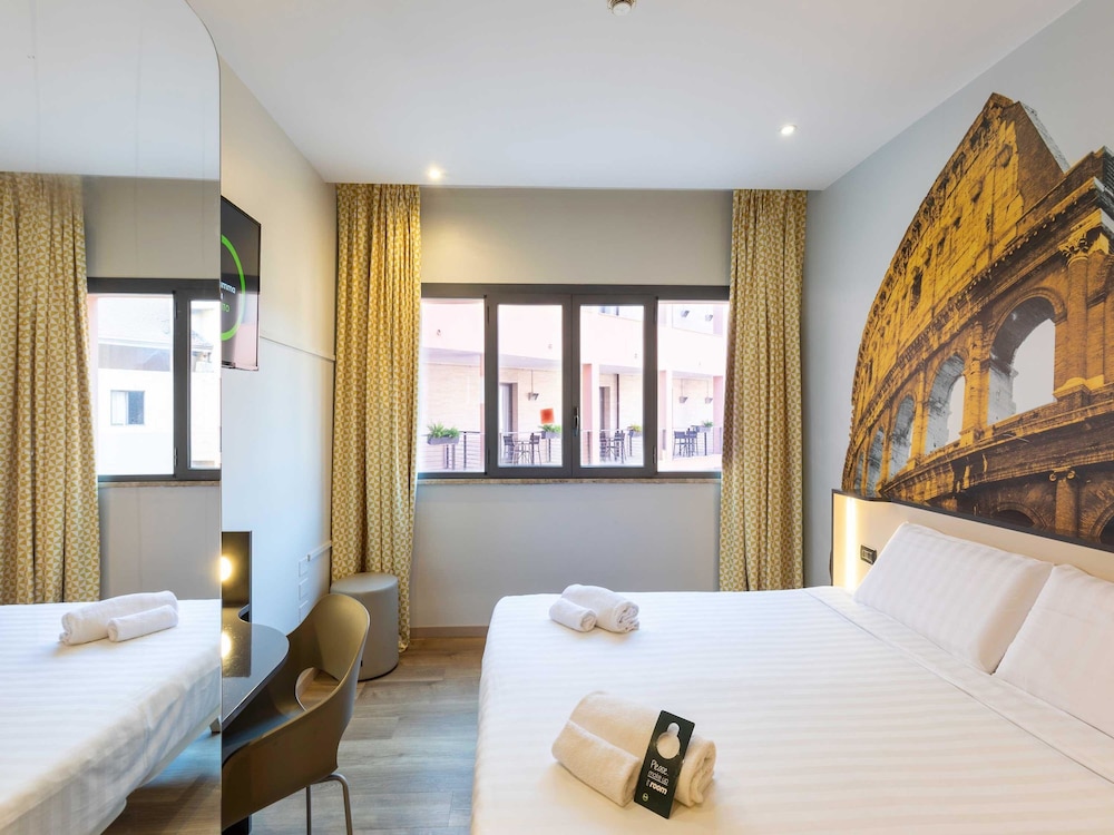 B&B Hotel Roma Tuscolana San Giovanni — Hotel rooms in Rome, Lazio
