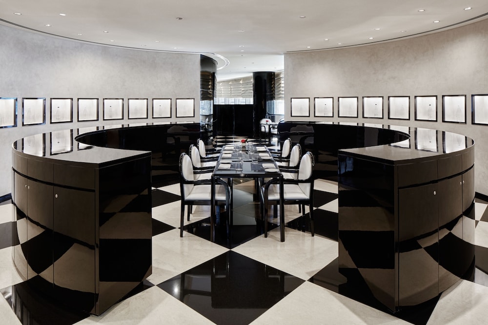 Armani Hotel Dubai, Burj Khalifa — Restaurant & bars in Dubai
