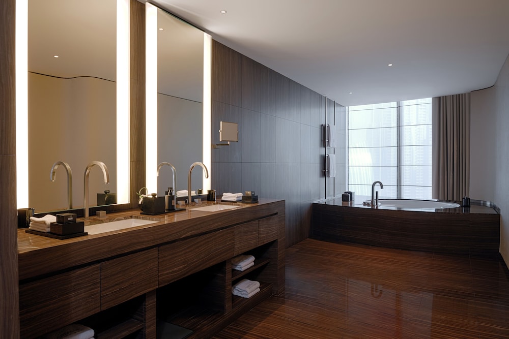 Armani Hotel Dubai, Burj Khalifa — Hotel rooms in Dubai