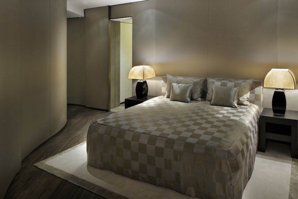 Armani Hotel Dubai, Burj Khalifa — Hotel rooms in Dubai