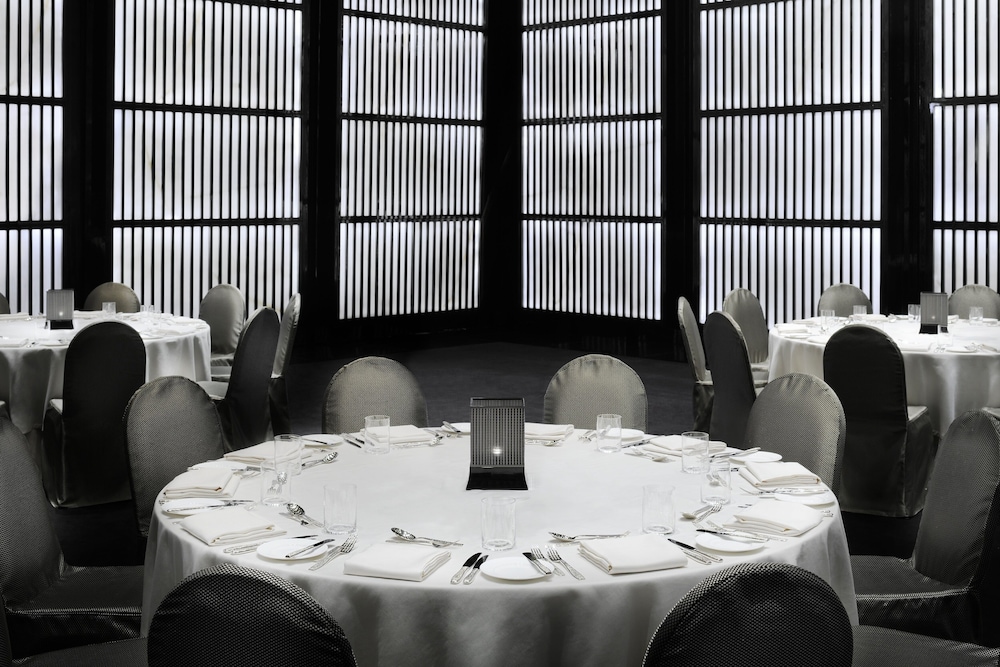 Armani Hotel Dubai, Burj Khalifa — Restaurant & bars in Dubai