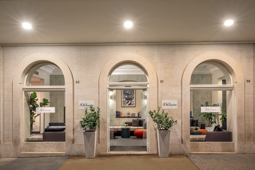 The Republic Hotel — Hotel building in Rome, Lazio