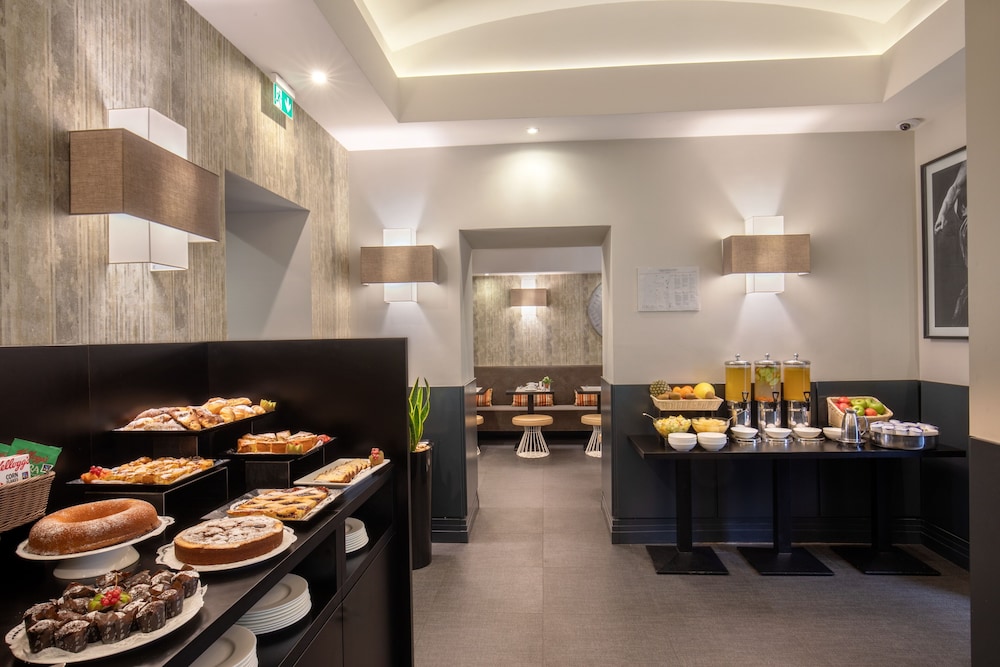The Republic Hotel — Restaurant & bars in Rome, Lazio