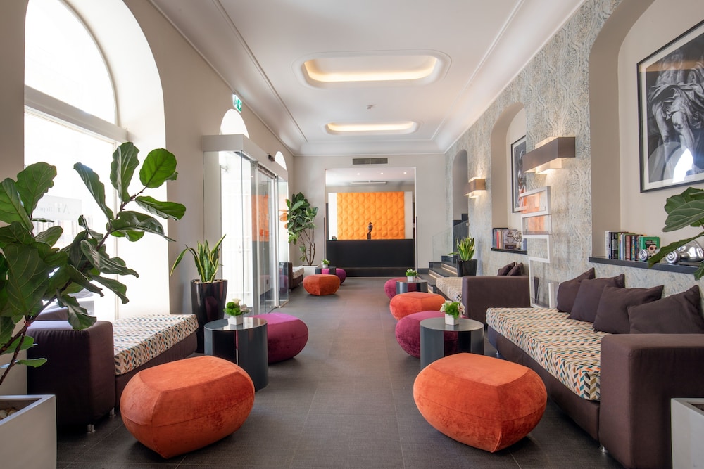The Republic Hotel — Hotel building in Rome, Lazio