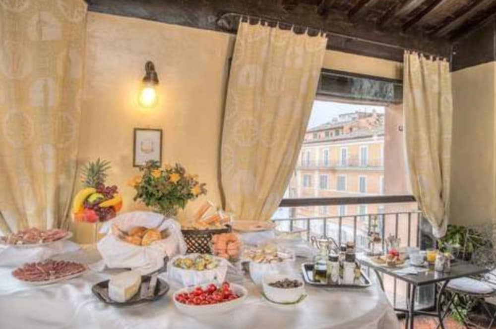 Hotel Fontana — Restaurant & bars in Rome, Lazio