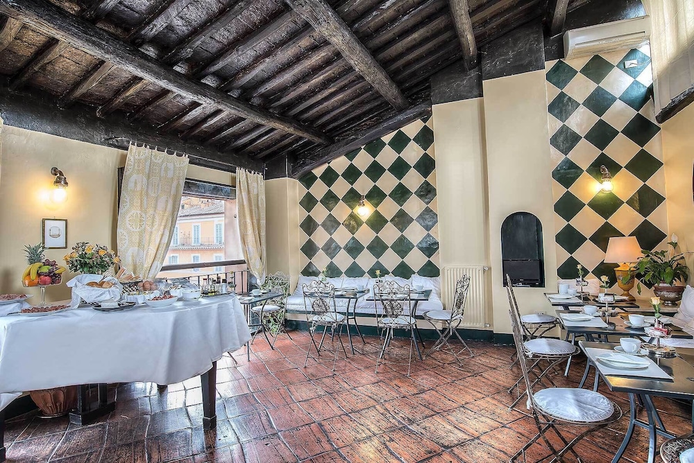 Hotel Fontana — Restaurant & bars in Rome, Lazio