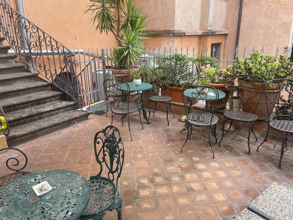 Hotel Fontana — Restaurant & bars in Rome, Lazio
