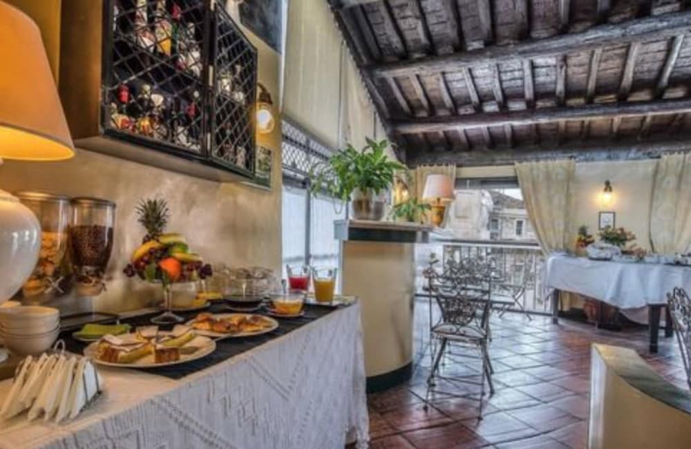 Hotel Fontana — Restaurant & bars in Rome, Lazio