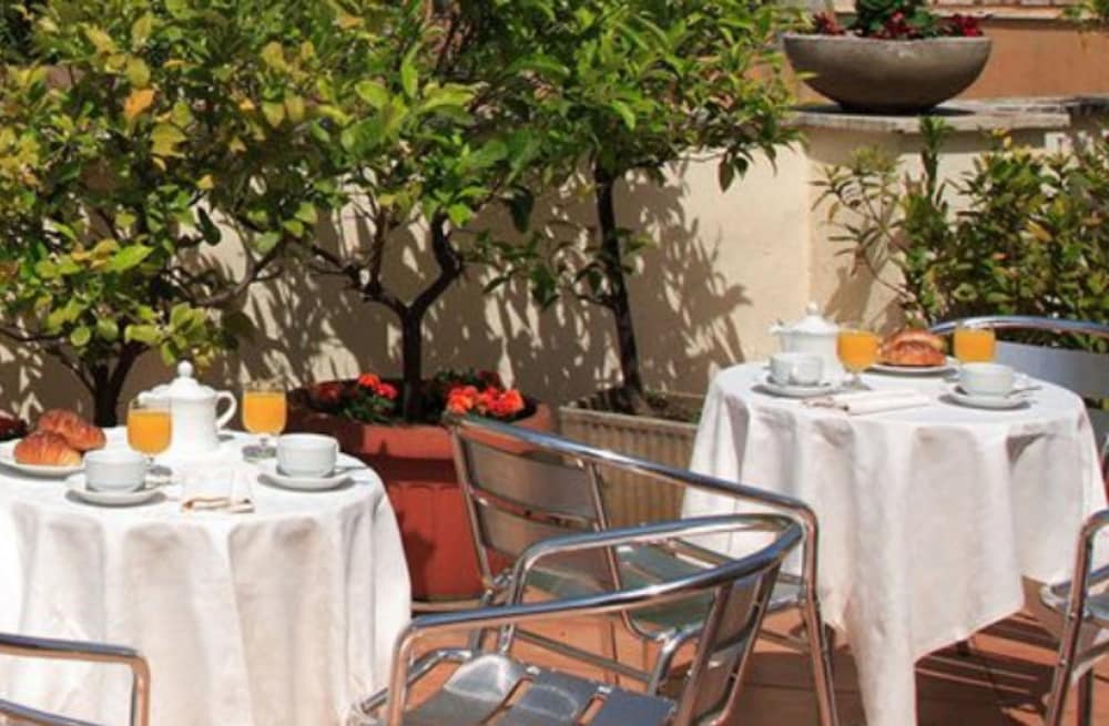 Hotel Genio — Restaurant & bars in Rome, Lazio