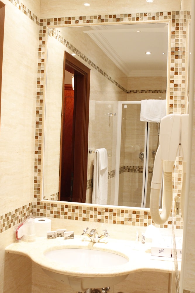 Hotel Genio — Hotel rooms in Rome, Lazio
