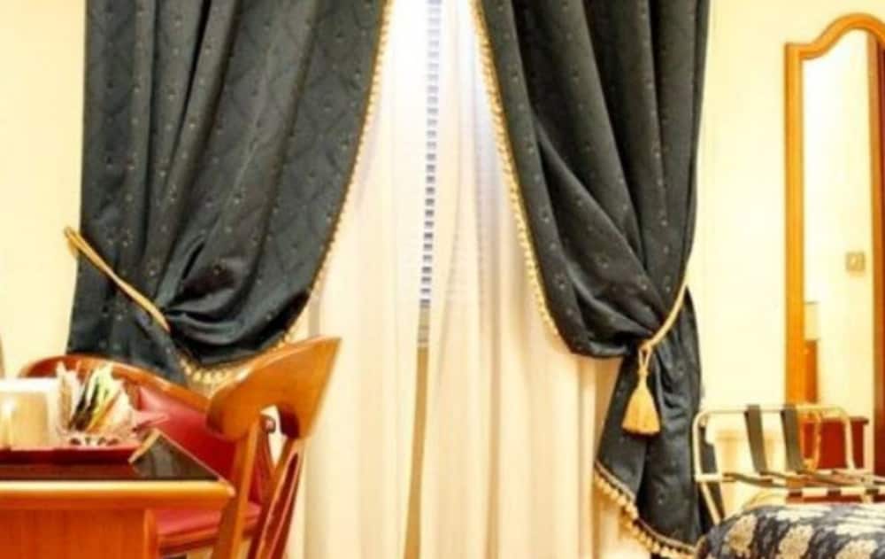 Hotel Genio — Hotel rooms in Rome, Lazio