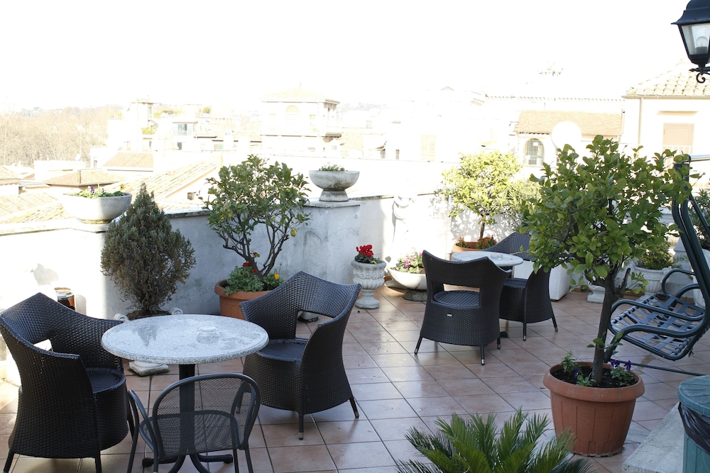 Hotel Genio — Restaurant & bars in Rome, Lazio