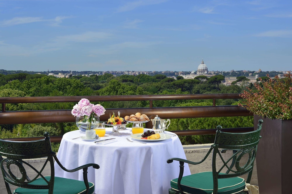 Parco dei Principi Grand Hotel & SPA - Preferred Hotels & Resorts — Restaurant & bars in Rome, Lazio