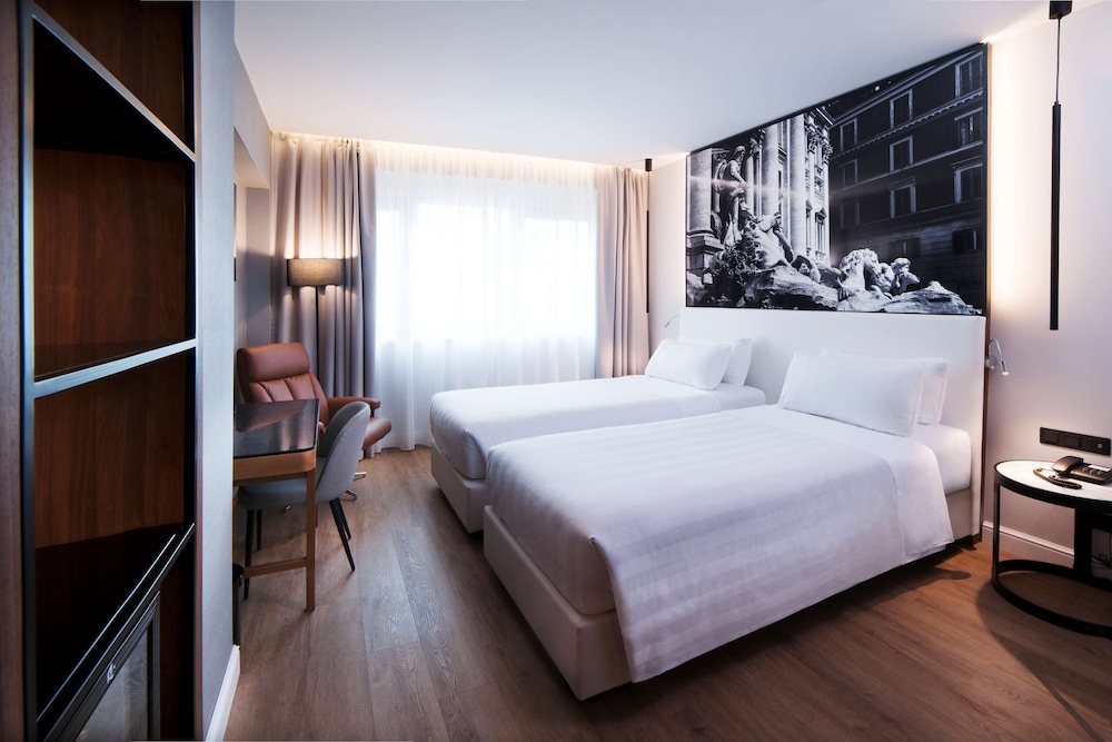 Radisson Blu GHR Hotel, Rome — Hotel rooms in Rome, Lazio