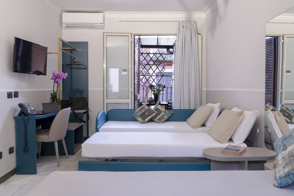 Hotel Grifo — Hotel rooms in Rome, Lazio