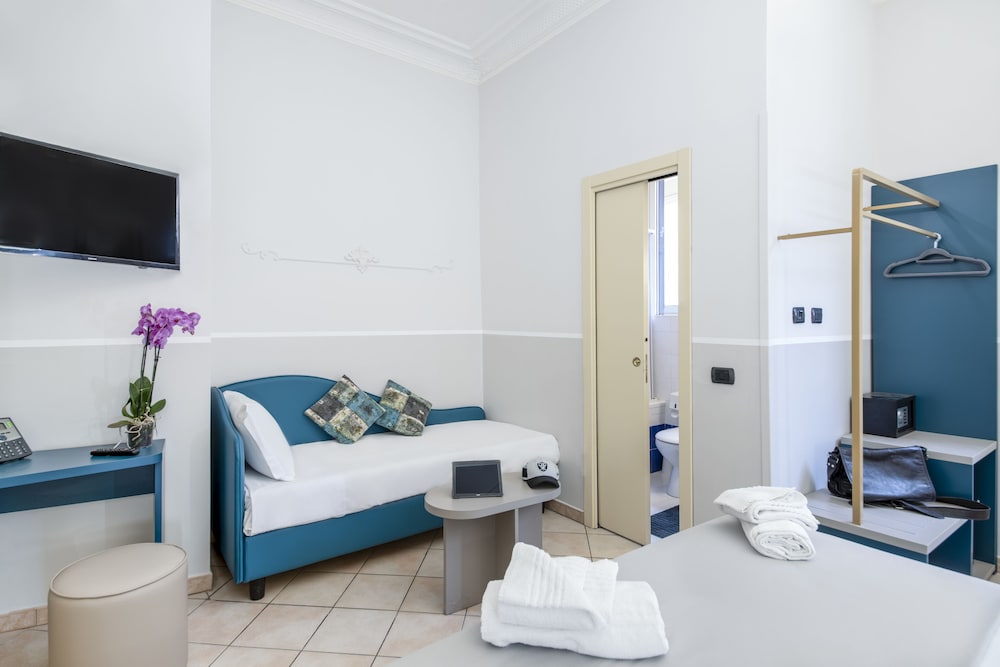 Hotel Grifo — Hotel rooms in Rome, Lazio
