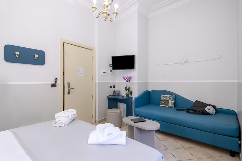 Hotel Grifo — Hotel rooms in Rome, Lazio