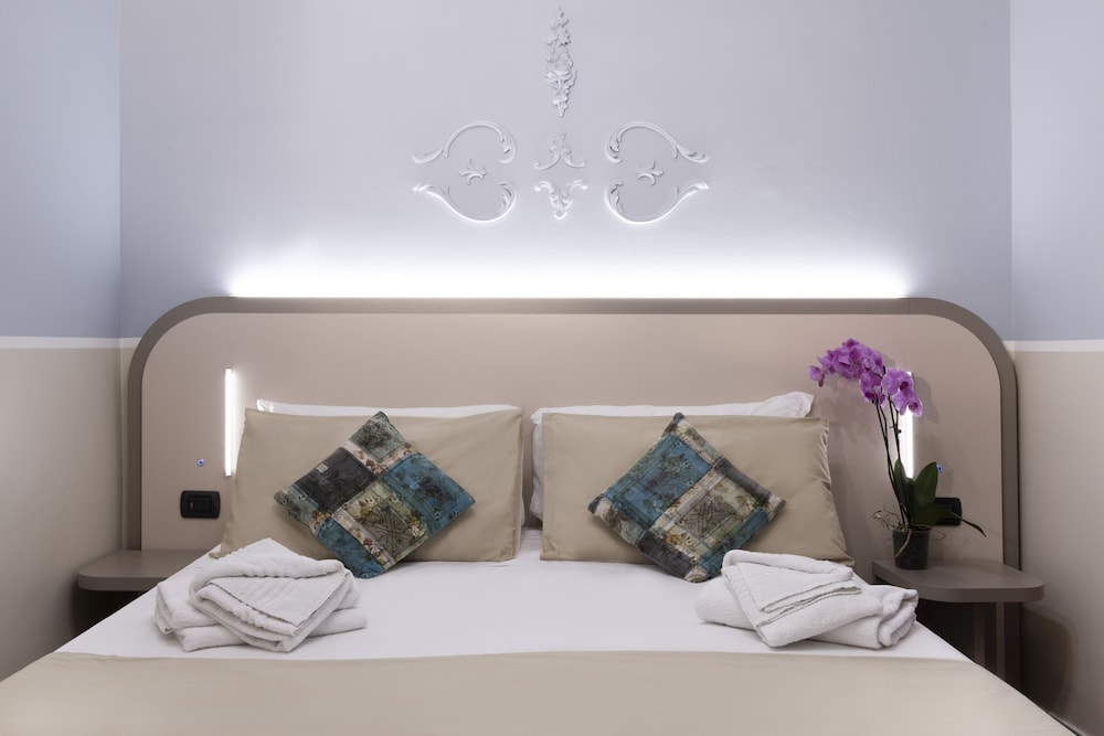 Hotel Grifo — Hotel rooms in Rome, Lazio