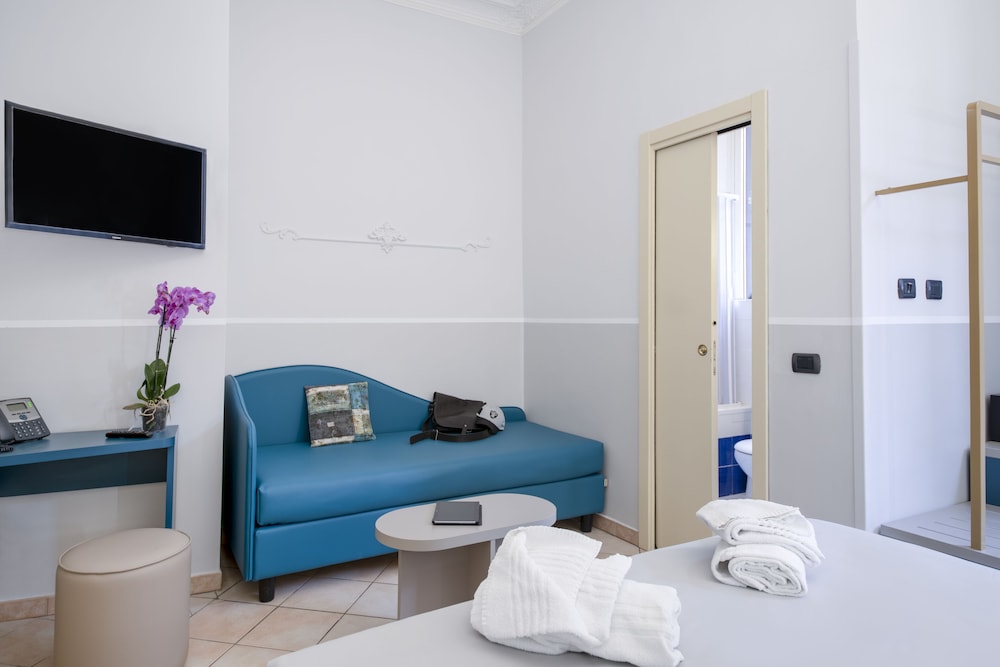 Hotel Grifo — Hotel rooms in Rome, Lazio
