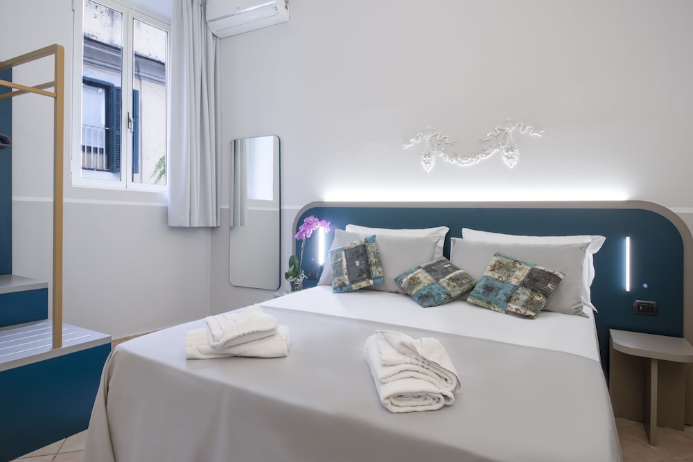 Hotel Grifo — Hotel rooms in Rome, Lazio