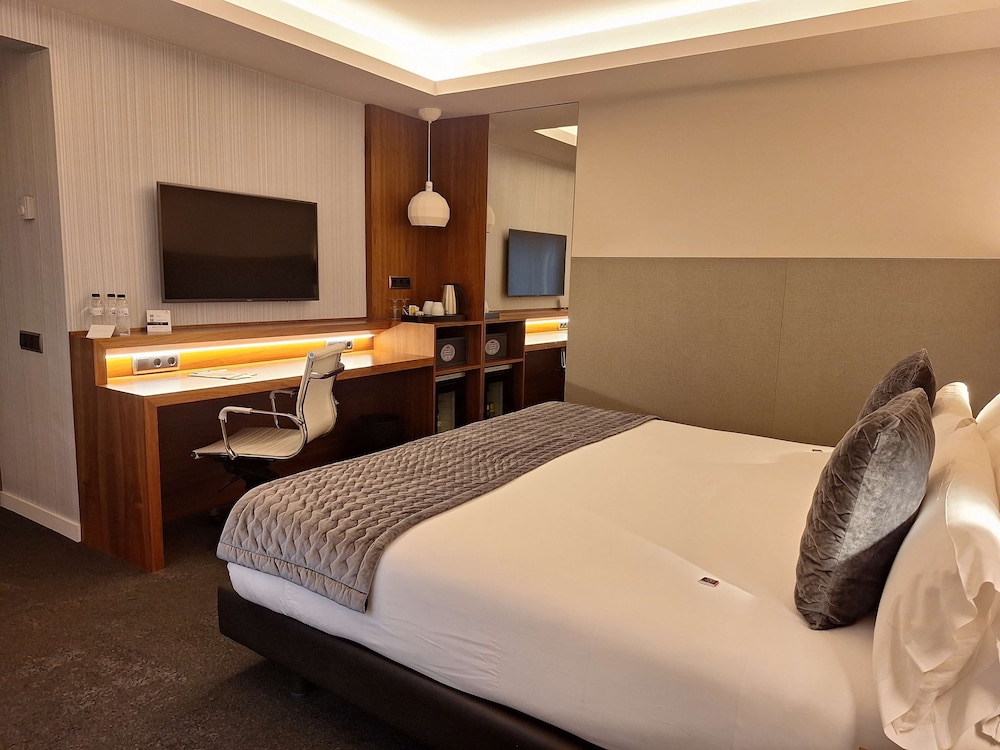Best Western Premier Hotel Dante — Hotel rooms in Barcelona, Catalonia