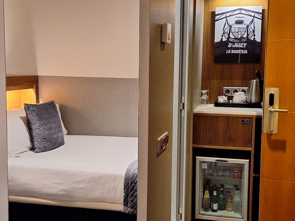 Best Western Premier Hotel Dante — Hotel rooms in Barcelona, Catalonia