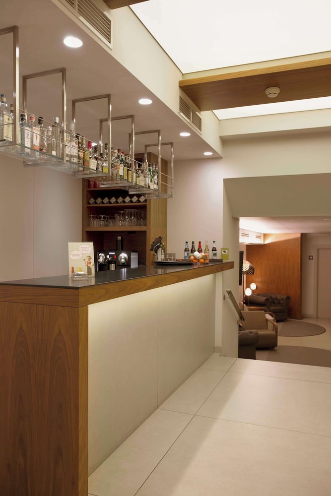 Best Western Premier Hotel Dante — Restaurant & bars in Barcelona, Catalonia