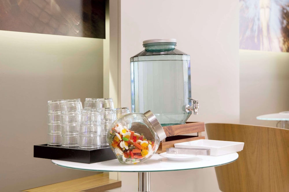 Best Western Premier Hotel Dante — Restaurant & bars in Barcelona, Catalonia
