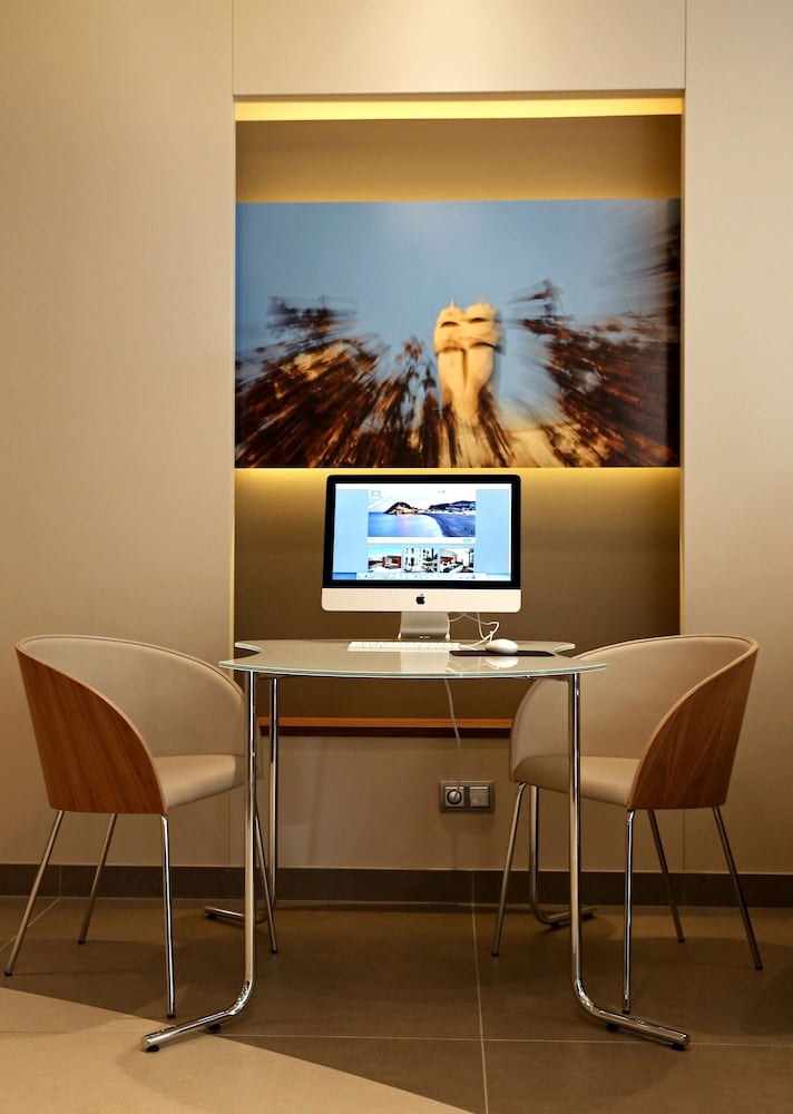 Best Western Premier Hotel Dante — Hotel building in Barcelona, Catalonia