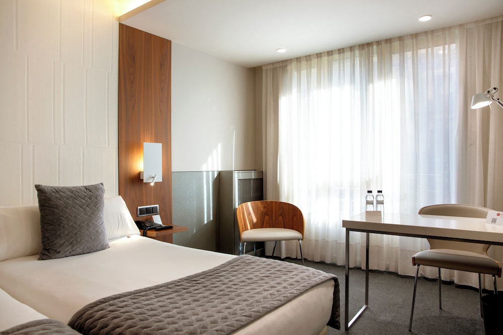 Best Western Premier Hotel Dante — Hotel rooms in Barcelona, Catalonia