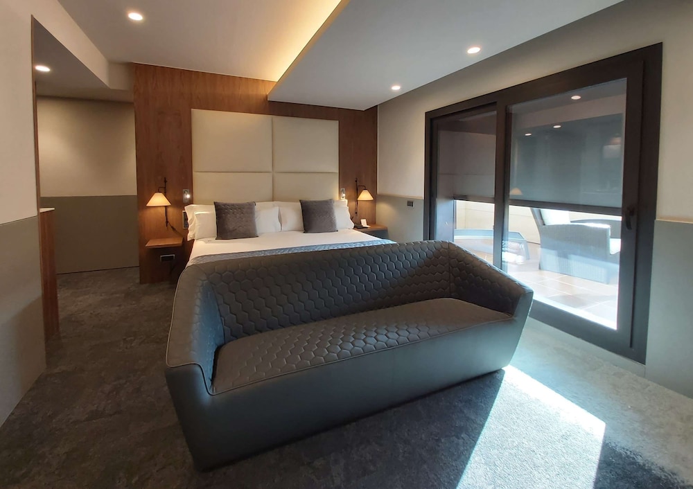 Best Western Premier Hotel Dante — Hotel rooms in Barcelona, Catalonia