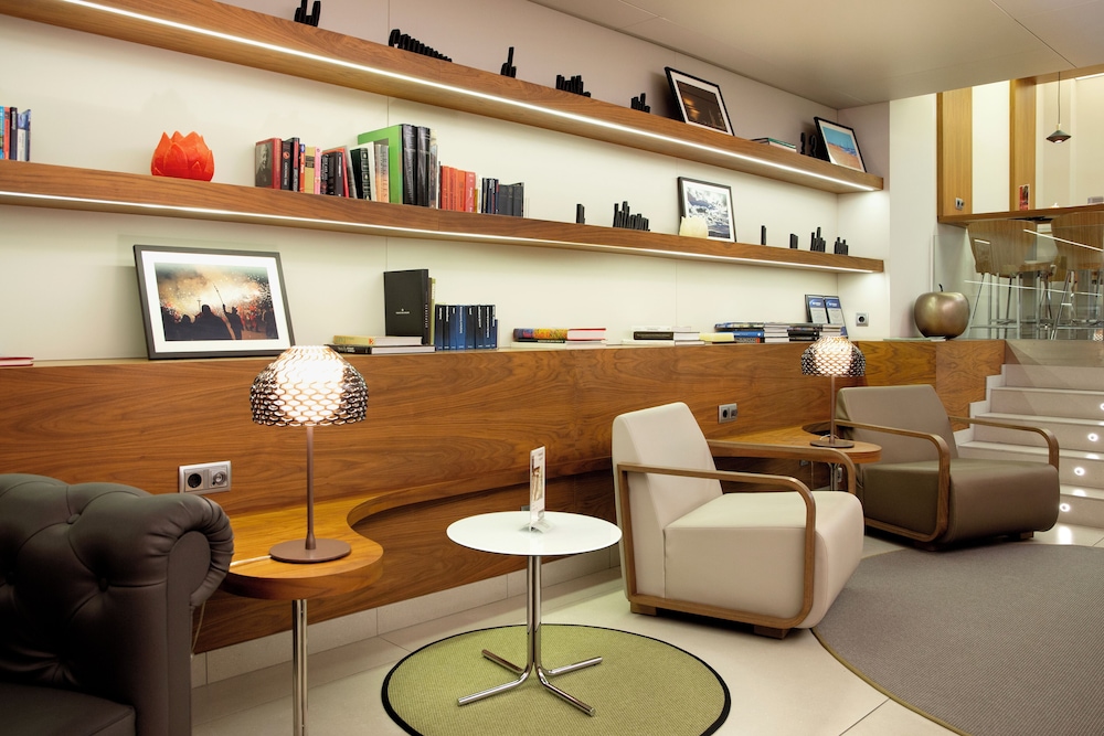 Best Western Premier Hotel Dante — Restaurant & bars in Barcelona, Catalonia